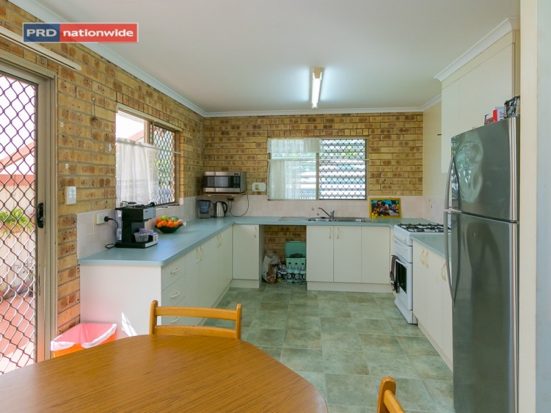 10 Drummond Street, Urangan QLD 4655