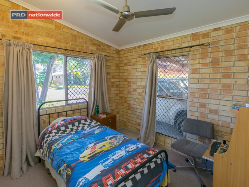 10 Drummond Street, Urangan QLD 4655