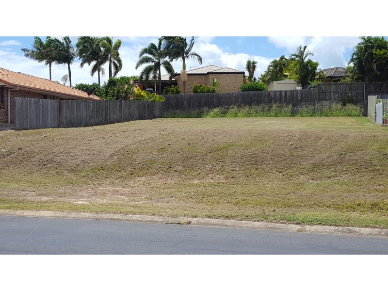 27 Shelley Street, Scarness QLD 4655