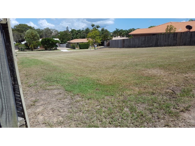 27 Shelley Street, Scarness QLD 4655