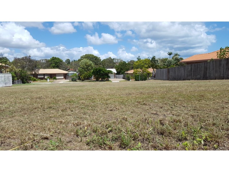 27 Shelley Street, Scarness QLD 4655