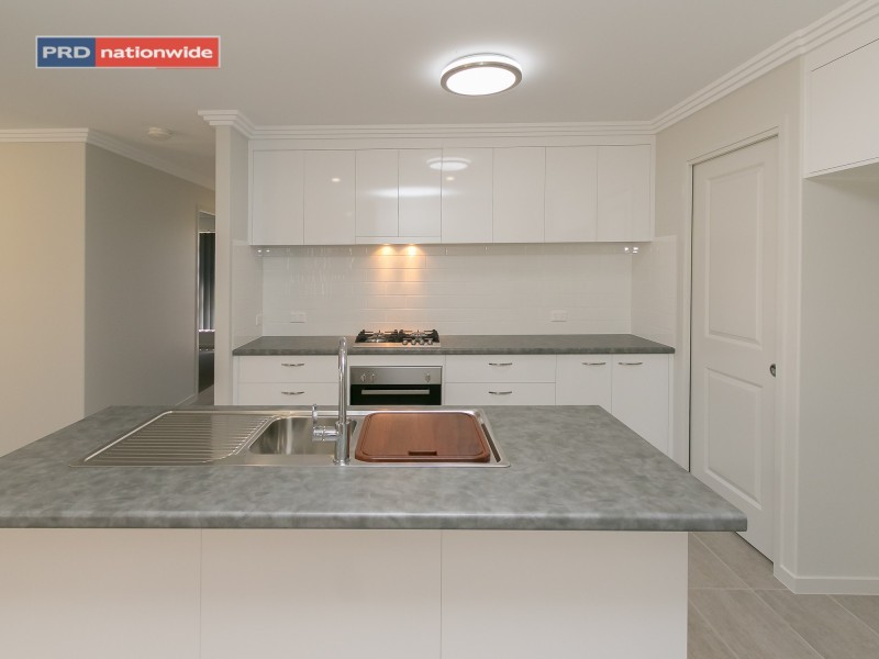 94 Bay Park Road, Wondunna QLD 4655