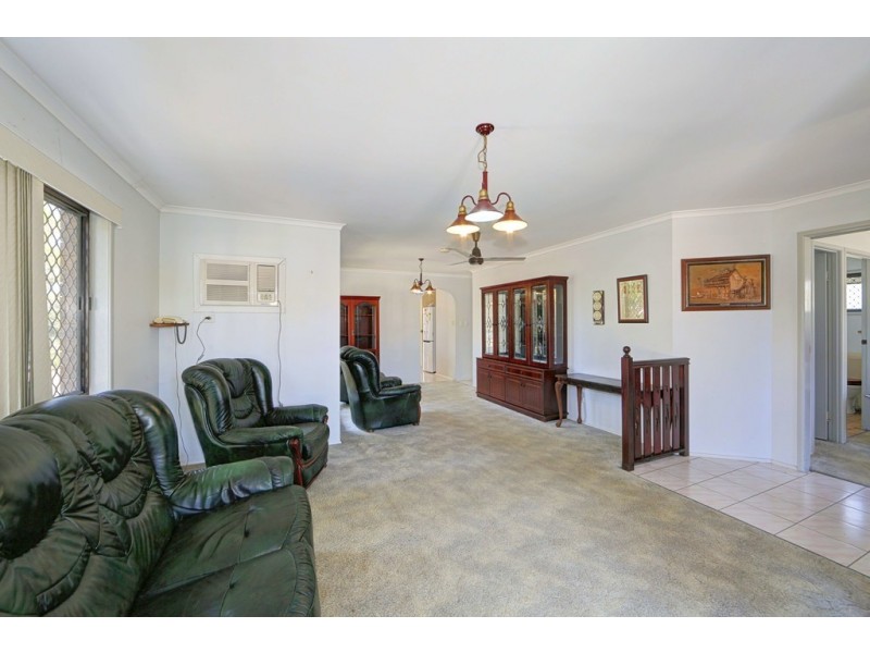 140 Garden Drive, Urangan QLD 4655