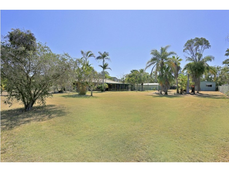 140 Garden Drive, Urangan QLD 4655
