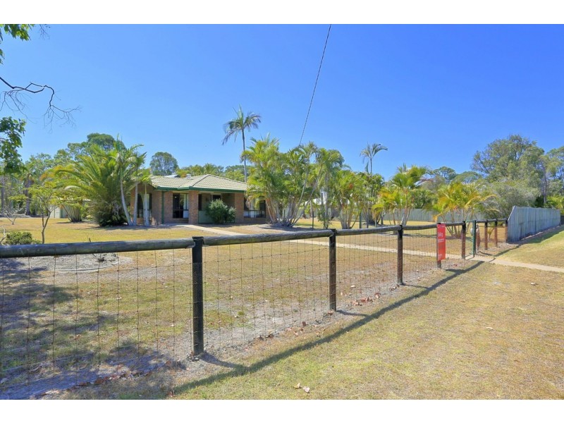 140 Garden Drive, Urangan QLD 4655