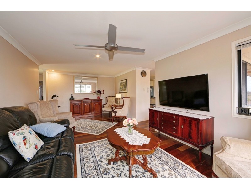 4 Jovi Court, Scarness QLD 4655