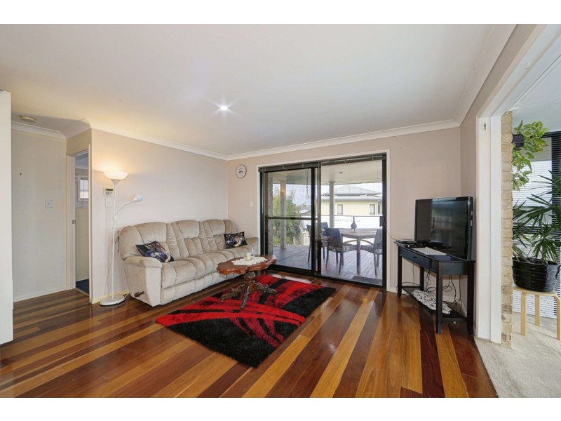 4 Jovi Court, Scarness QLD 4655