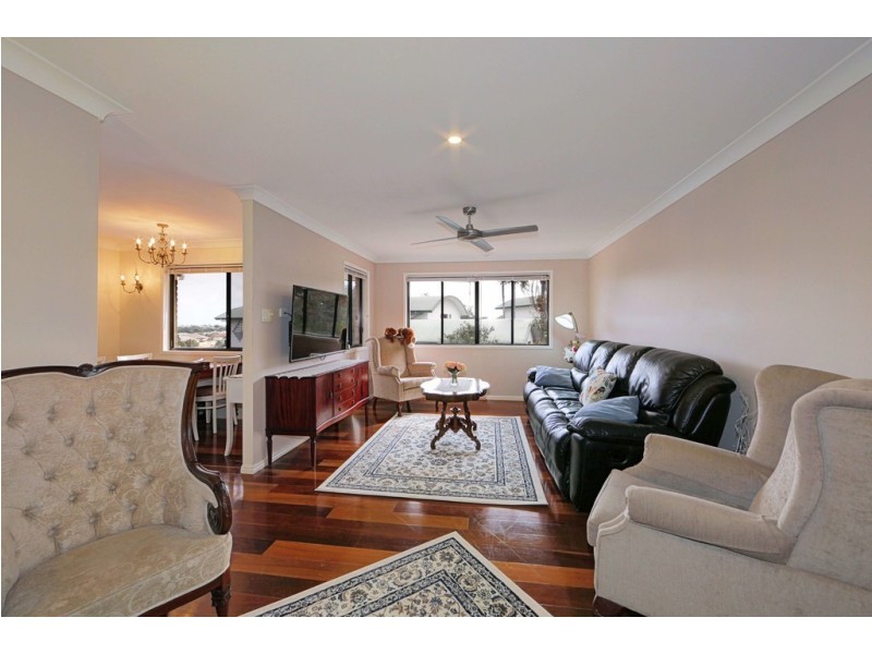 4 Jovi Court, Scarness QLD 4655