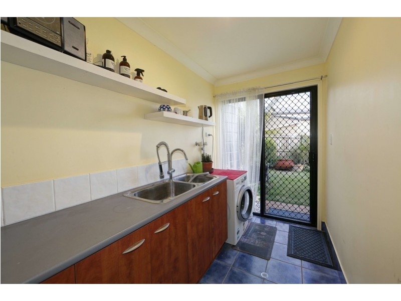 4 Jovi Court, Scarness QLD 4655