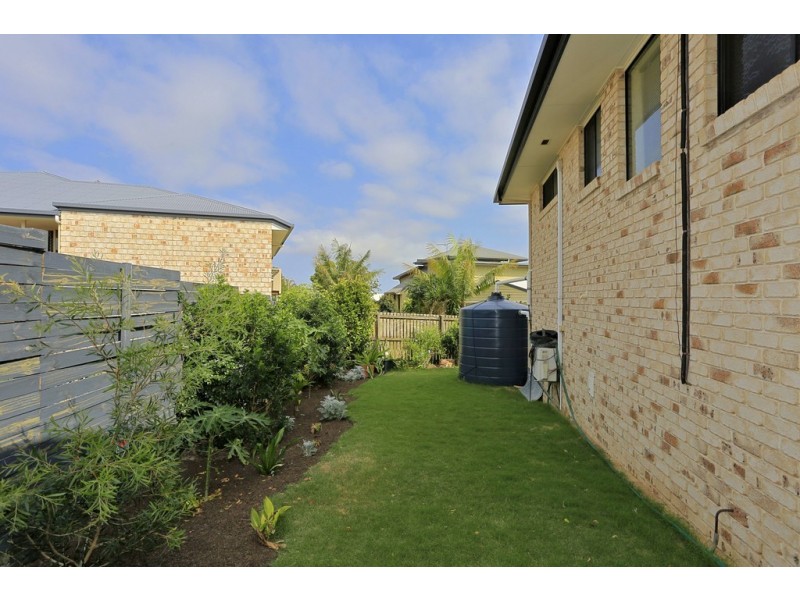 4 Jovi Court, Scarness QLD 4655