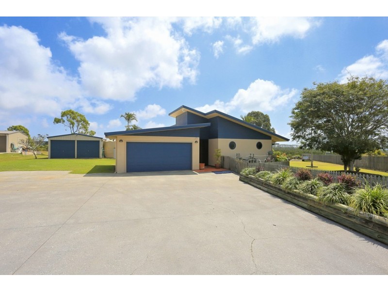27 Woongoolbver Court, River Heads QLD 4655