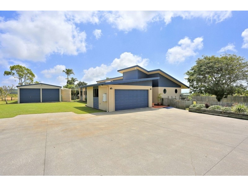 27 Woongoolbver Court, River Heads QLD 4655