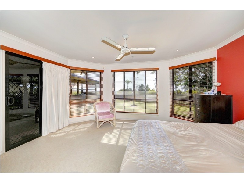 27 Woongoolbver Court, River Heads QLD 4655