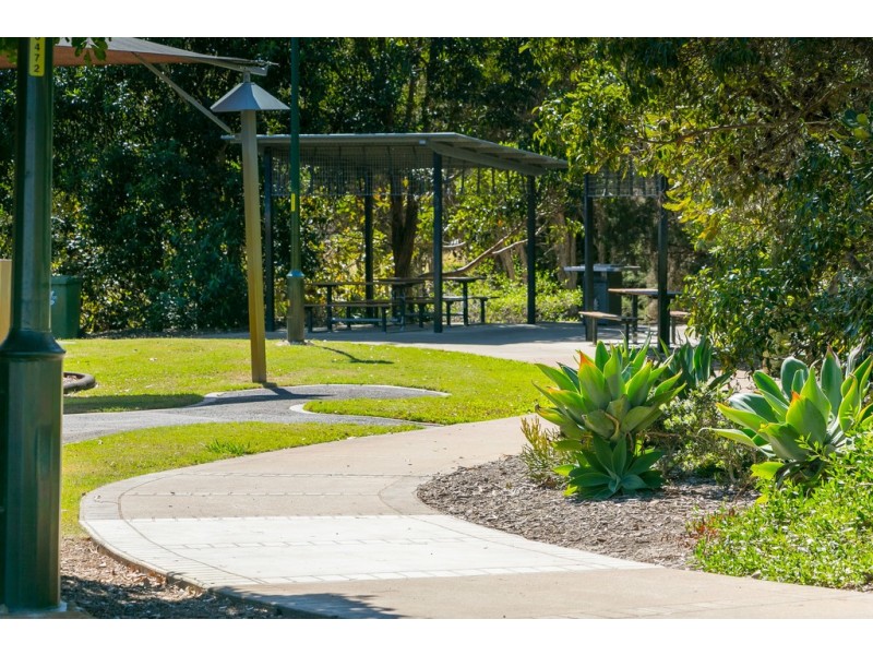 52 Bay Park Road, Wondunna QLD 4655