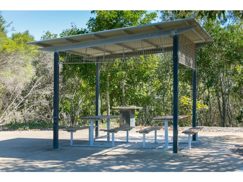 52 Bay Park Road, Wondunna QLD 4655