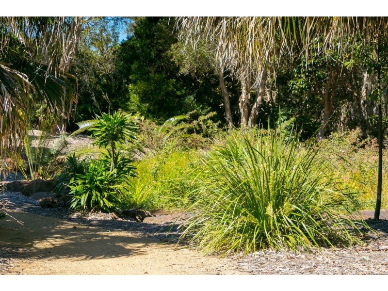 52 Bay Park Road, Wondunna QLD 4655