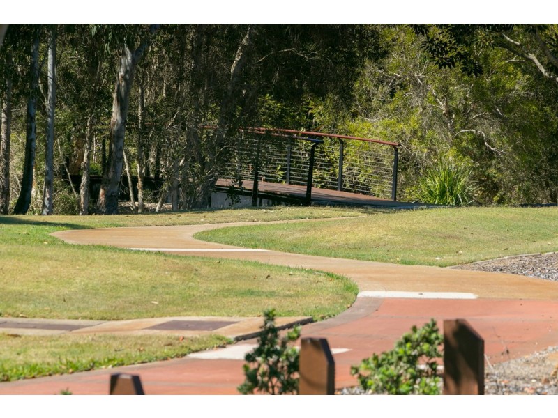 6 Seacrest Drive, Wondunna QLD 4655