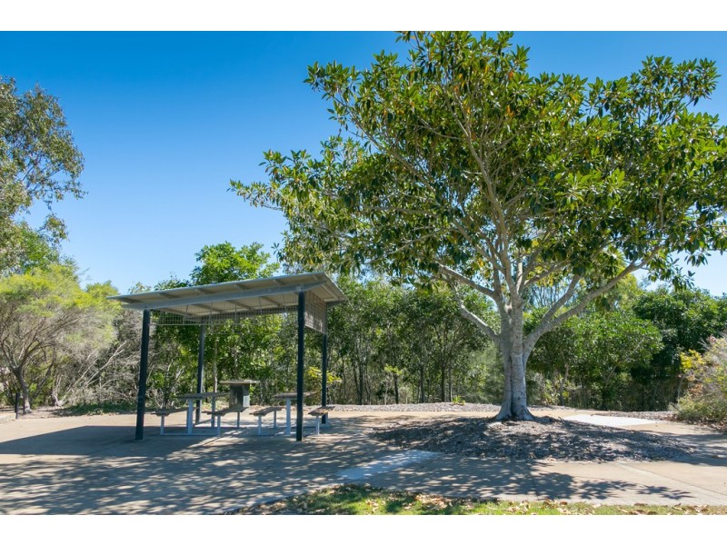 6 Seacrest Drive, Wondunna QLD 4655