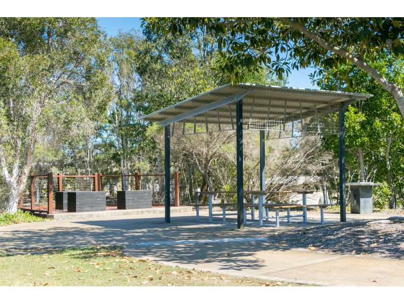 6 Seacrest Drive, Wondunna QLD 4655