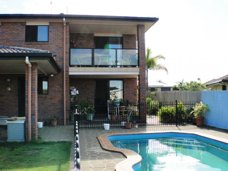 6 Conondale Court, Torquay QLD 4655