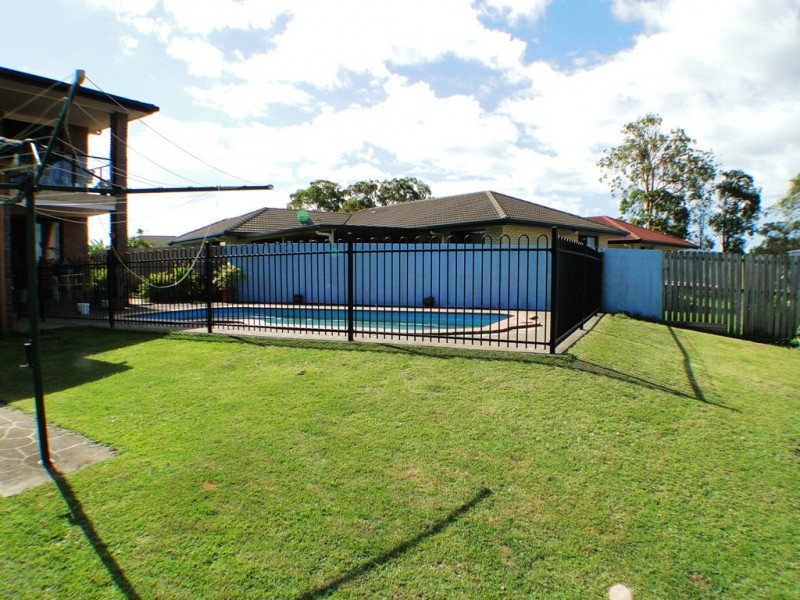 6 Conondale Court, Torquay QLD 4655