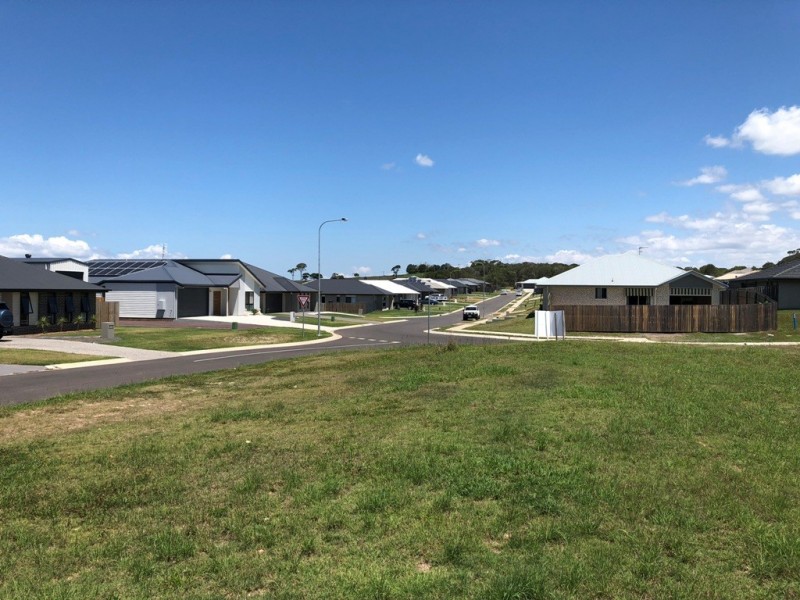 96 Bay Park Road, Wondunna QLD 4655