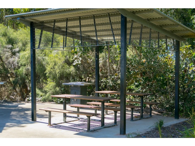 96 Bay Park Road, Wondunna QLD 4655