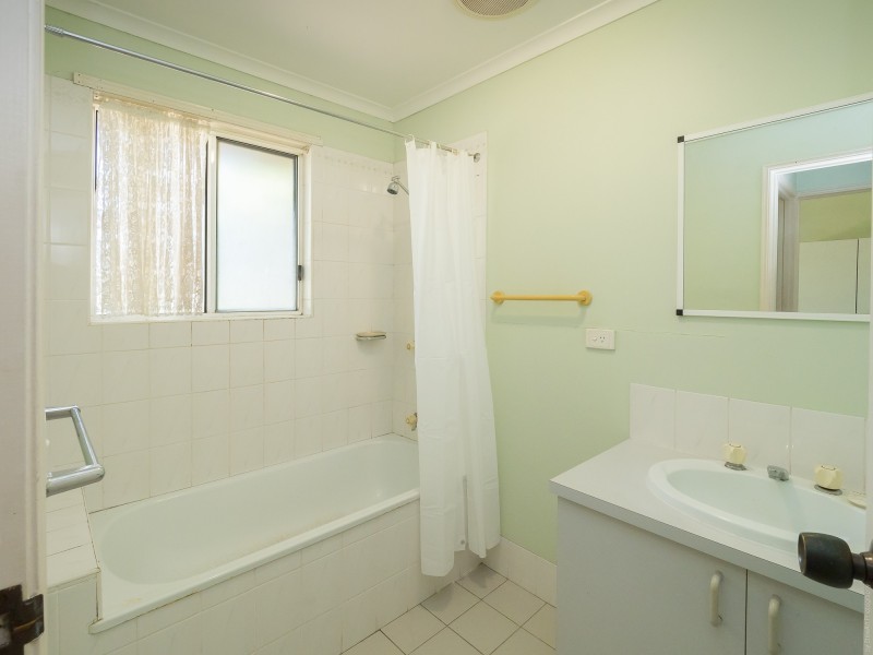 7 Acacia Street, Point Vernon QLD 4655