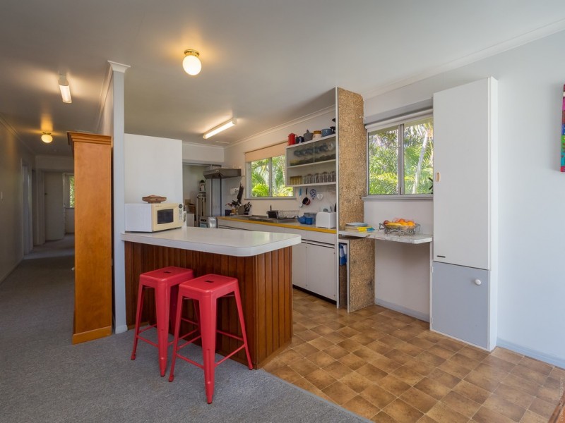 27 Aplin Street, Point Vernon QLD 4655