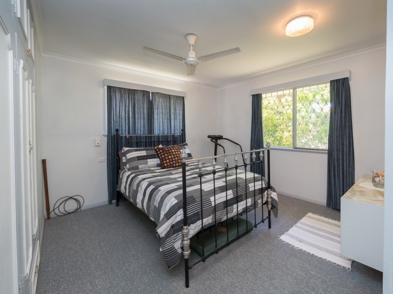 27 Aplin Street, Point Vernon QLD 4655