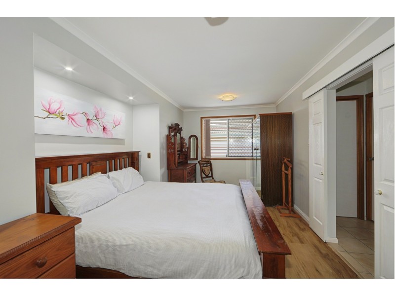 35 Aimee Drive, Urangan QLD 4655