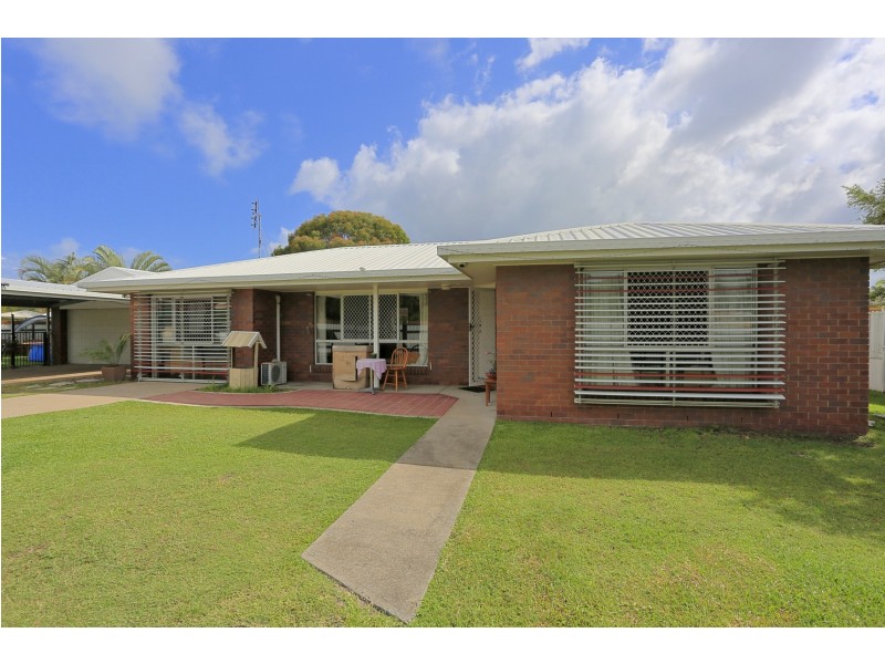 35 Aimee Drive, Urangan QLD 4655