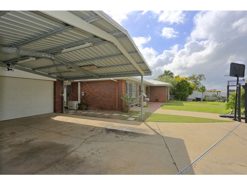 35 Aimee Drive, Urangan QLD 4655