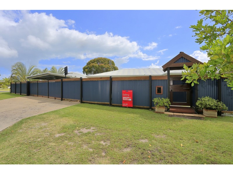 35 Aimee Drive, Urangan QLD 4655