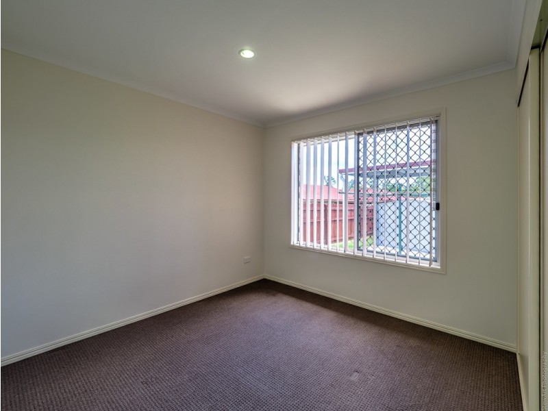 64 Moonstone Drive, Urangan QLD 4655