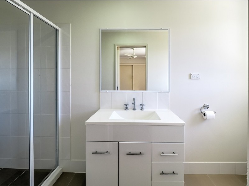 64 Moonstone Drive, Urangan QLD 4655