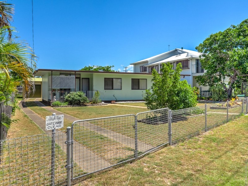 59 Ocean Street, Torquay QLD 4655