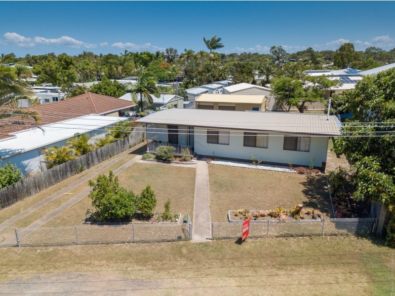 59 Ocean Street, Torquay QLD 4655