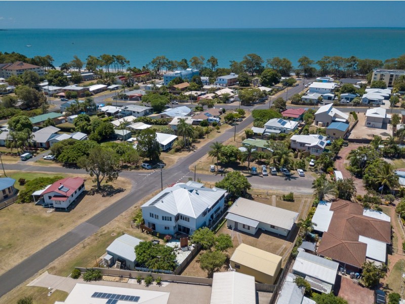 59 Ocean Street, Torquay QLD 4655