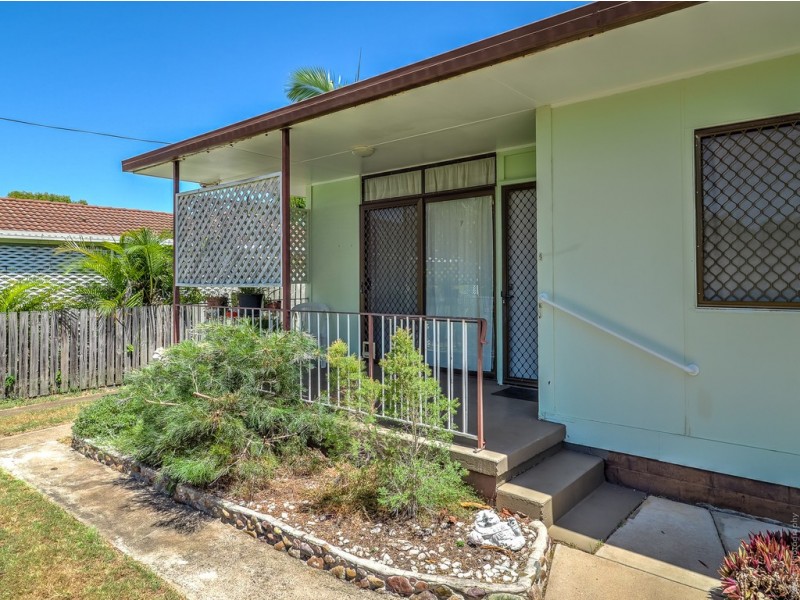 59 Ocean Street, Torquay QLD 4655