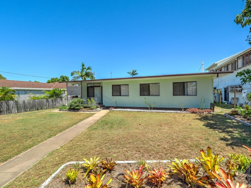 59 Ocean Street, Torquay QLD 4655