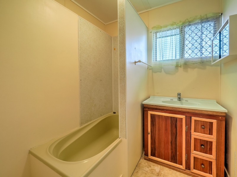 59 Ocean Street, Torquay QLD 4655