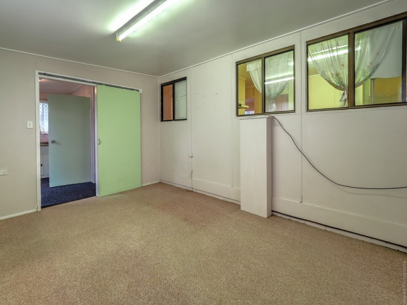 59 Ocean Street, Torquay QLD 4655