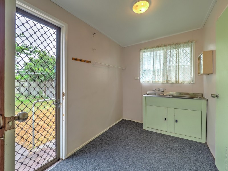 59 Ocean Street, Torquay QLD 4655