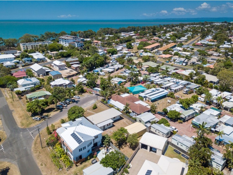 59 Ocean Street, Torquay QLD 4655