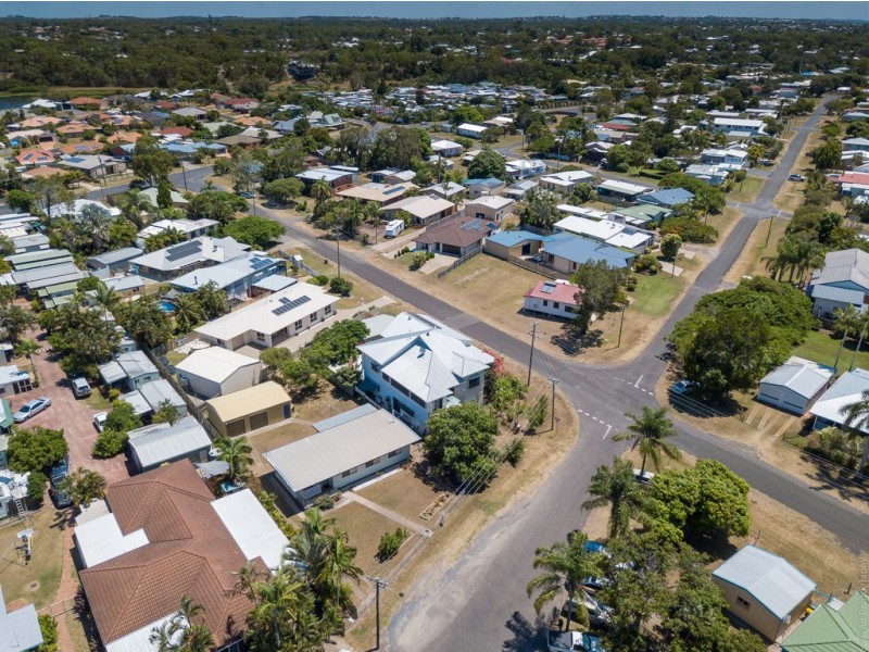 59 Ocean Street, Torquay QLD 4655