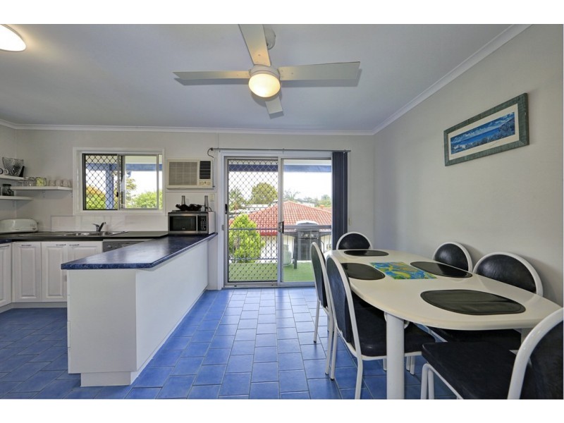 2 Saunders Street, Point Vernon QLD 4655