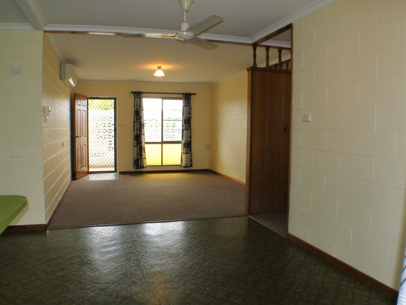 21 Cooloola Crescent, Urangan QLD 4655