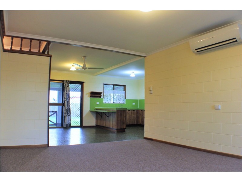 21 Cooloola Crescent, Urangan QLD 4655