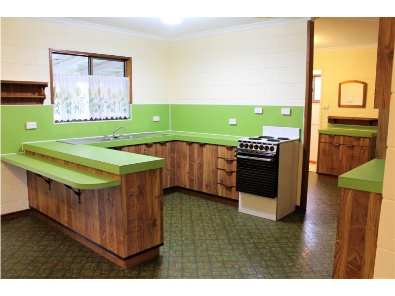21 Cooloola Crescent, Urangan QLD 4655